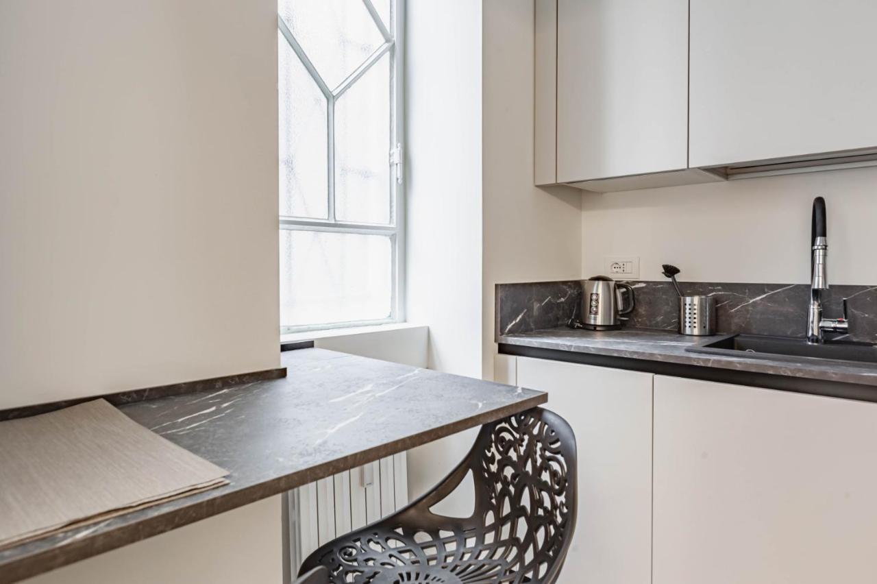 Apartment Easylife: Cozy Retreat In Milan's Historic Center *